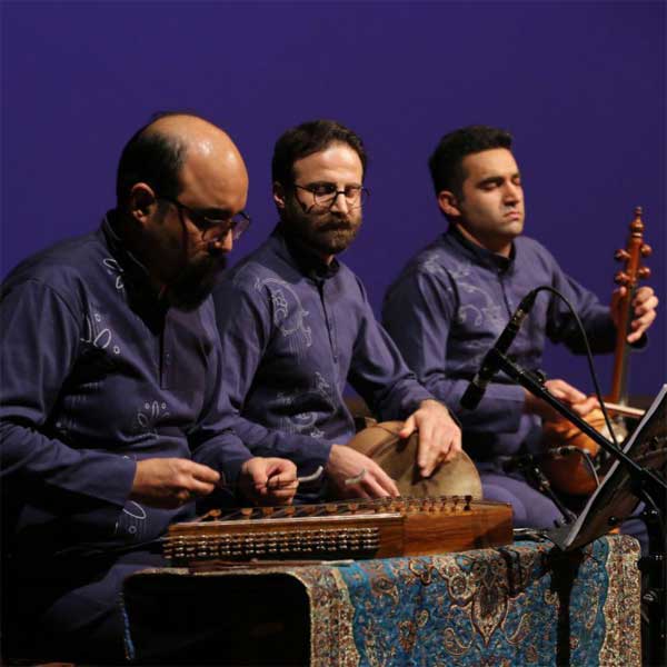 http://ganja2music.com/Image/News/03.97/hamnavazanefakhte/hamnavazanefakhtecn600.jpg
