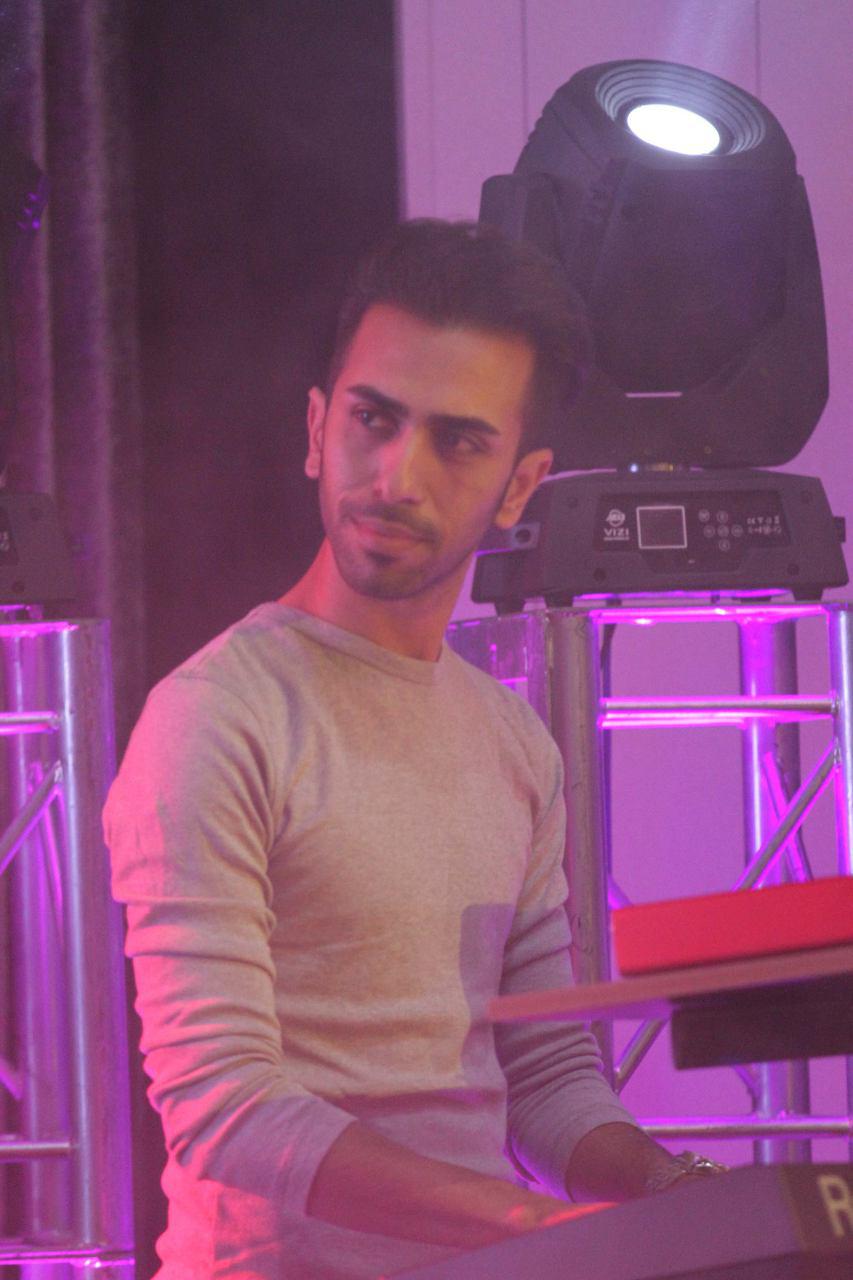 Behnam Safavi – Live Concert Karaj | Bahman 94 - تصویر 1
